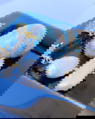 Cercei asimetrici argint, perle de cultura baroc si scoica naturala pictata manual