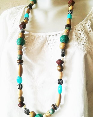 colier boho lung colorat