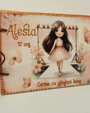 Jurnal / album / carte oaspeti cu tema modelling