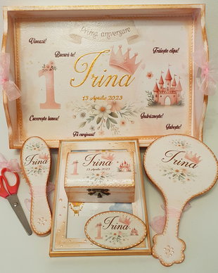 Set personalizat pentru taierea motului / 1an, fete, coronita