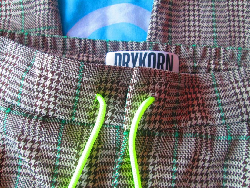 pantaloni comozi  Drykorn