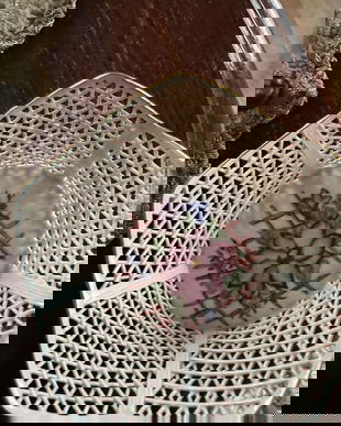 DELICAT COȘULEȚ PORȚELAN PICTAT MANUAL