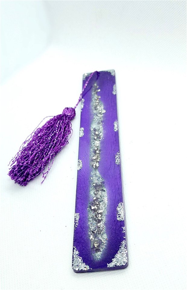 Semn de carte handmade - violet/argintiu
