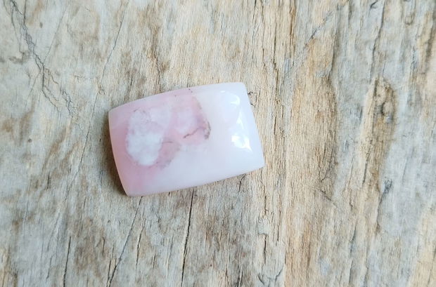 Cabochon opal roz, 24x16x6.5 mm