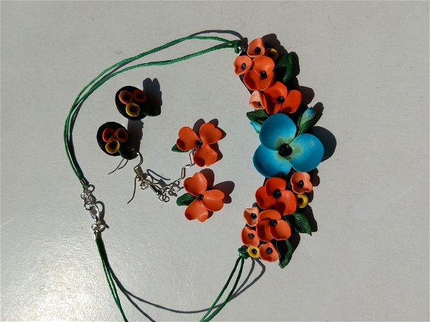 Set bijuterii cu flori din lut polimeric
