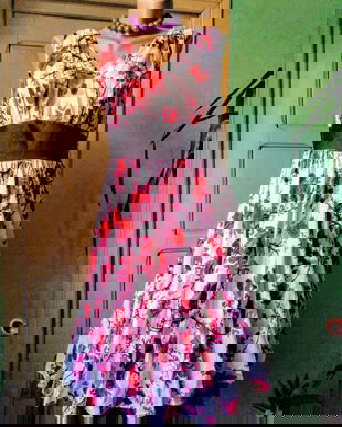 Rochie cu trandafiri și jupon