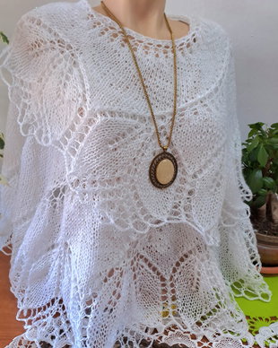 Șal,,Begonia " alb