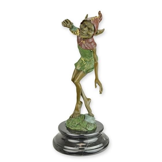 Goblin mancand struguri-statueta din bronz pictat pe un soclu din marmura