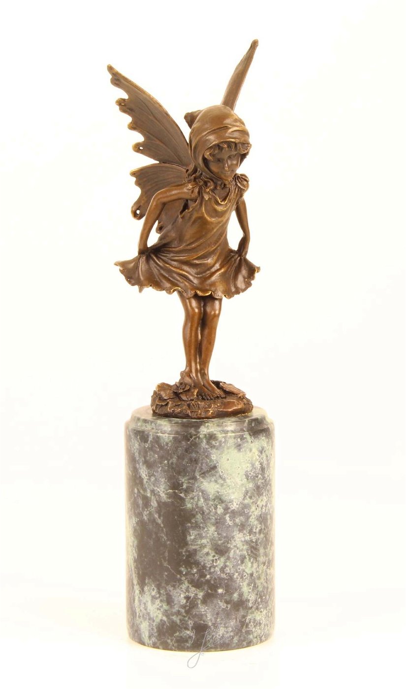 Zana-statueta din bronz pe un soclu din marmura