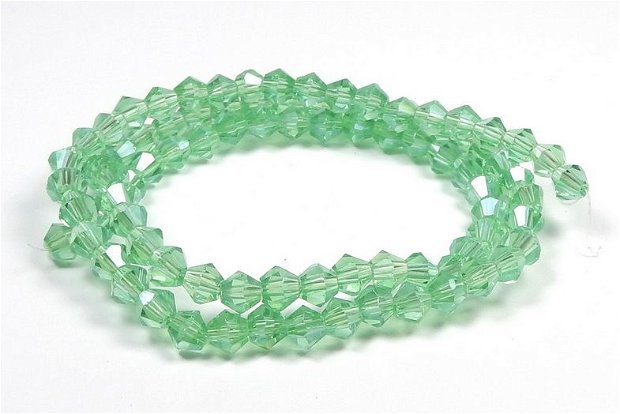 Cristale din sticla, biconice, 4 mm, transparente, lucioase, verde deschis-C24
