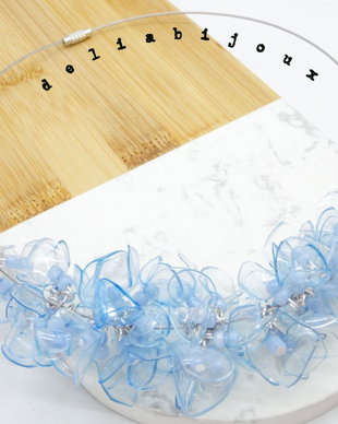 Colier statement handmade unicat - PET-uri (plastic) reciclate - flori (cod1015)