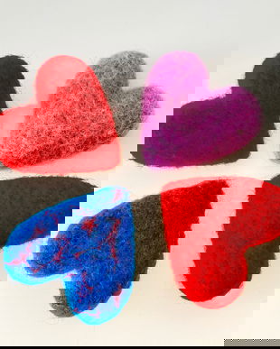 Inimioarele vesele- Brose din lana impaslita