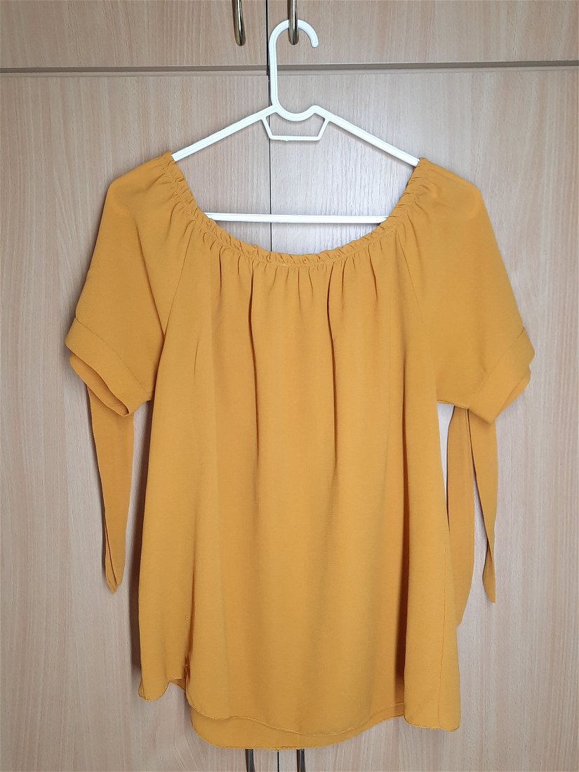 Bluză damă, "Piazza Italia", galben muștar cu mânecă scurtă, mărimea M/L