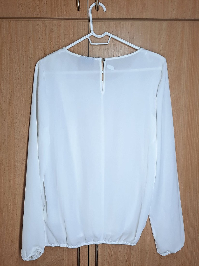 Bluză inegală damă, "Yessica", alb cu mânecă lungă, mărimea M