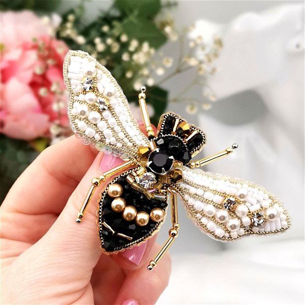 Broșă albină - Queen Bee