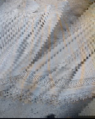 Fusta  de in cu dantela