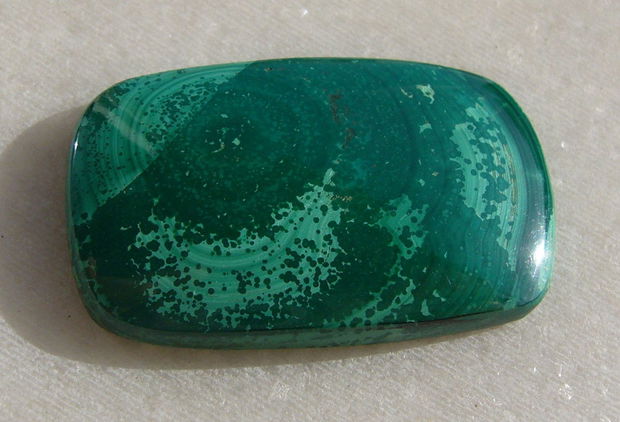 Cabochon malachit NATURAL aprox 5x21x33 mm