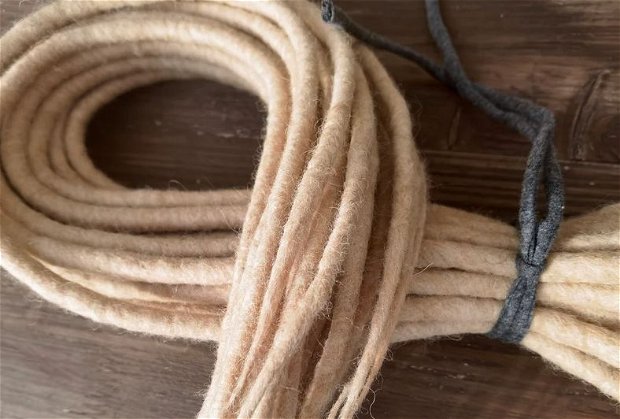Dreadlocks | Dreaduri din lana naturala | Wool dreads la comanda