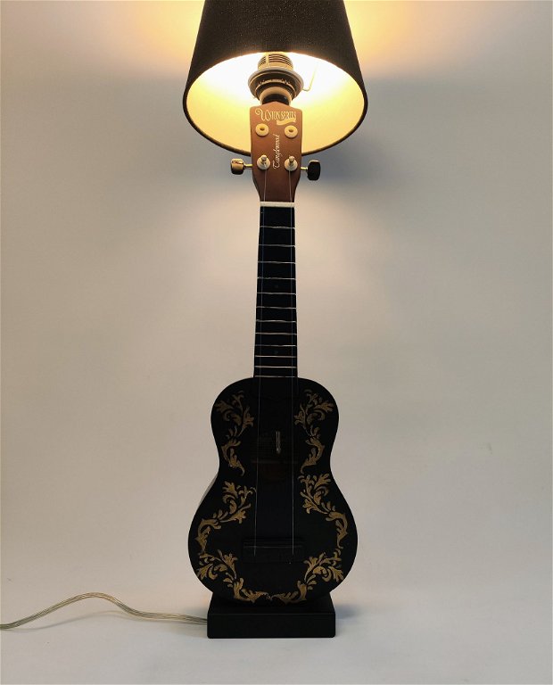 Lampă/Veioză -chitara/ukulele