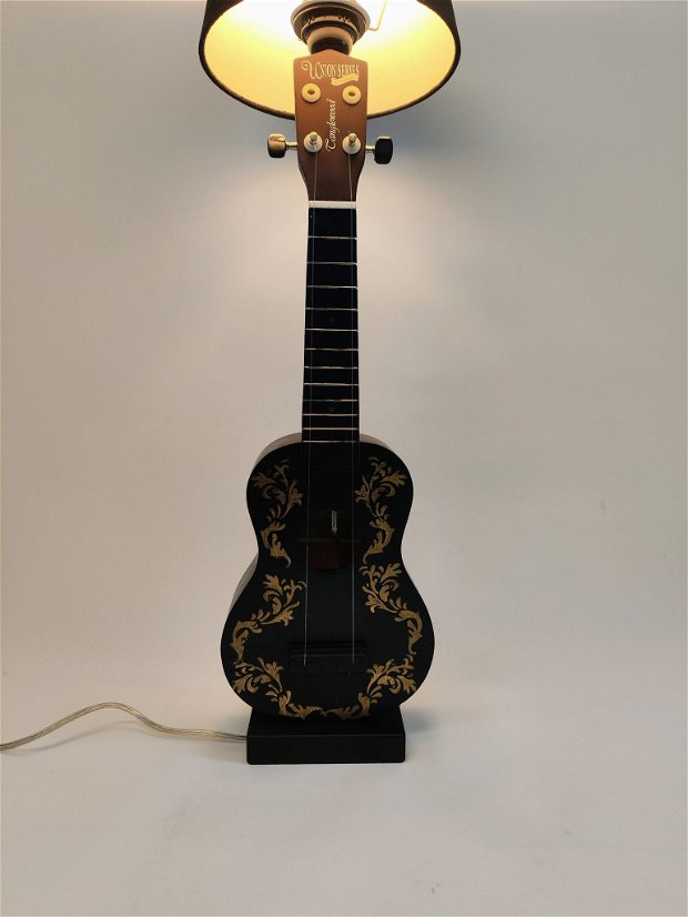 Lampă/Veioză -chitara/ukulele