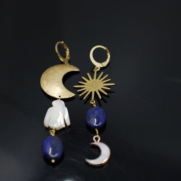 Cercei asimetrici din alama si perle, cercei lungi, cercei statement, cercei handmade