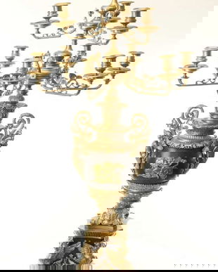 Candelabru din bronz auriu cu zece brate