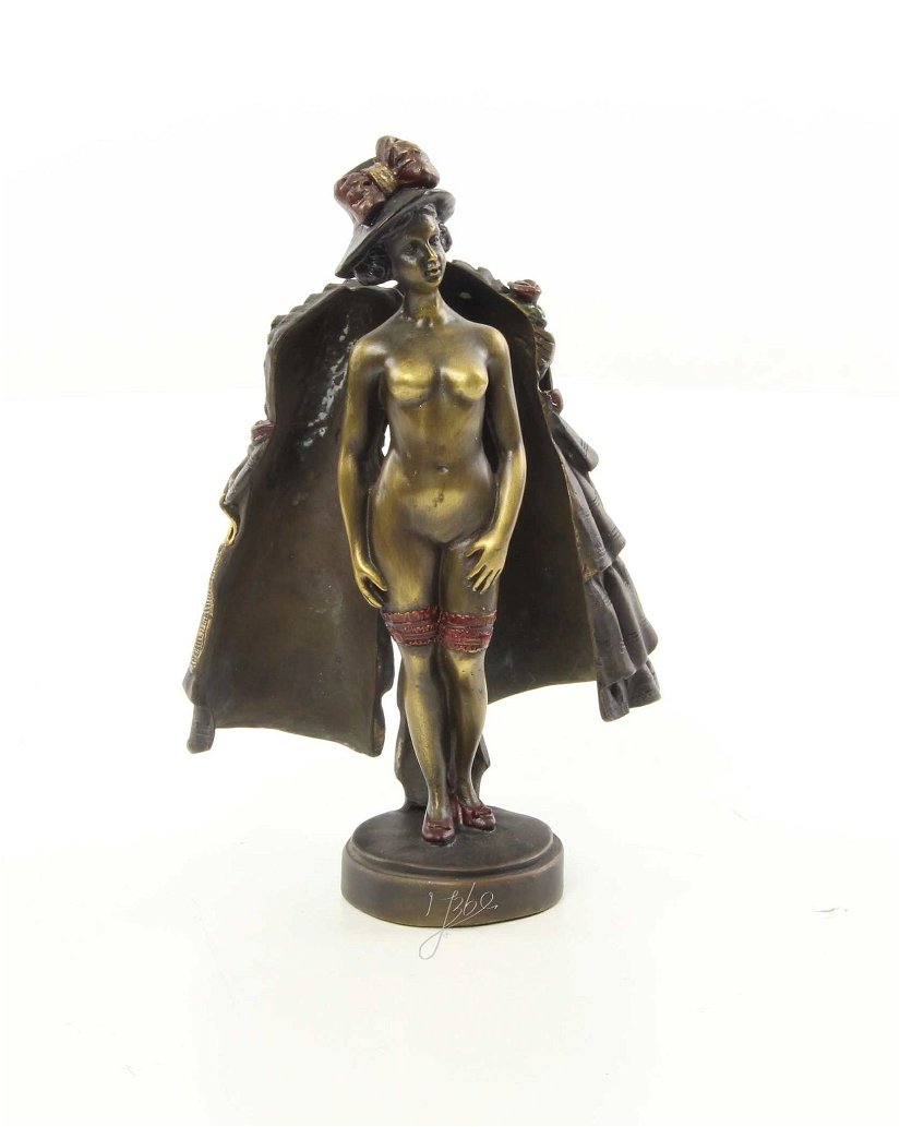Femeie cu haina de blana-statueta erotica din bronz