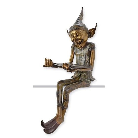 Goblin cu carte-statueta din bronz