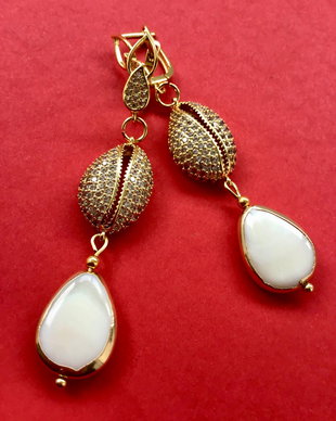 Cercei sidef alb & inox gold cubic zirconia