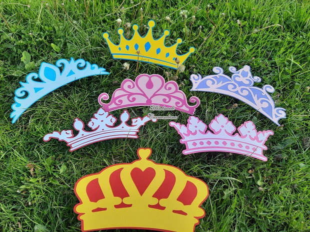 Coronite printi si printese