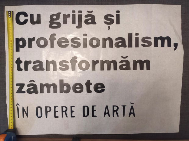 Sticker de oglindă pentru cabinete de stomatologie