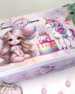 Cutie Amintiri Copii Personalizată - Fetita si unicornul