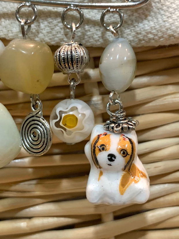 BROȘĂ~WHITE CUTIE~ porțelan,agate,Millefiori,Murano,accesorii argintate