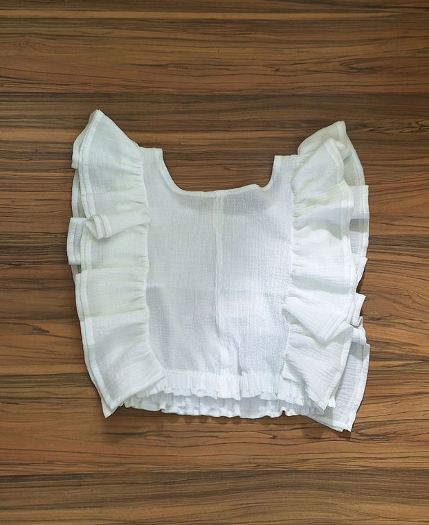 Bluza alba cu volane/bluza alba din panza topita/bluza cu volane