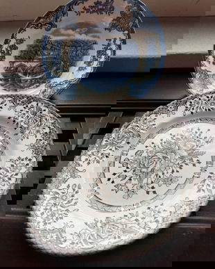 STADFFORDSHIRE ENGLISH PORCELAINE HANDENGRAVED