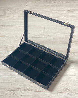 LS23 - expozor bijuterii cu capac