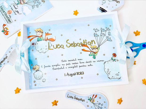 Set aniversar personalizat 1 anisor - Micul print - Tavita mot si accesorii