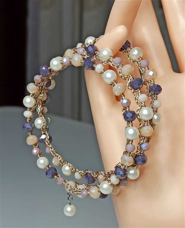 Brățări comode, cu cristale și perle pe sârmă cu memorie, brățări multișir, brățări sârmă cu memorie.