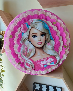 Pinata piniata Barbie