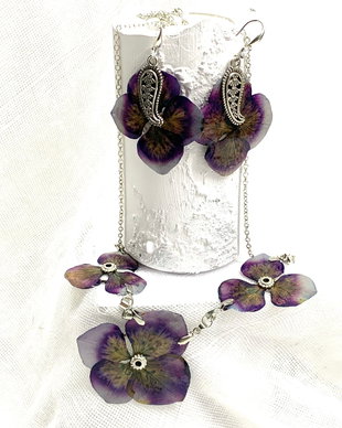 Set Bijuterii handmade unicat din rasina flori naturale