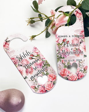 Semn de usa pentru nunta - Door Tag - Pink roses bouquet