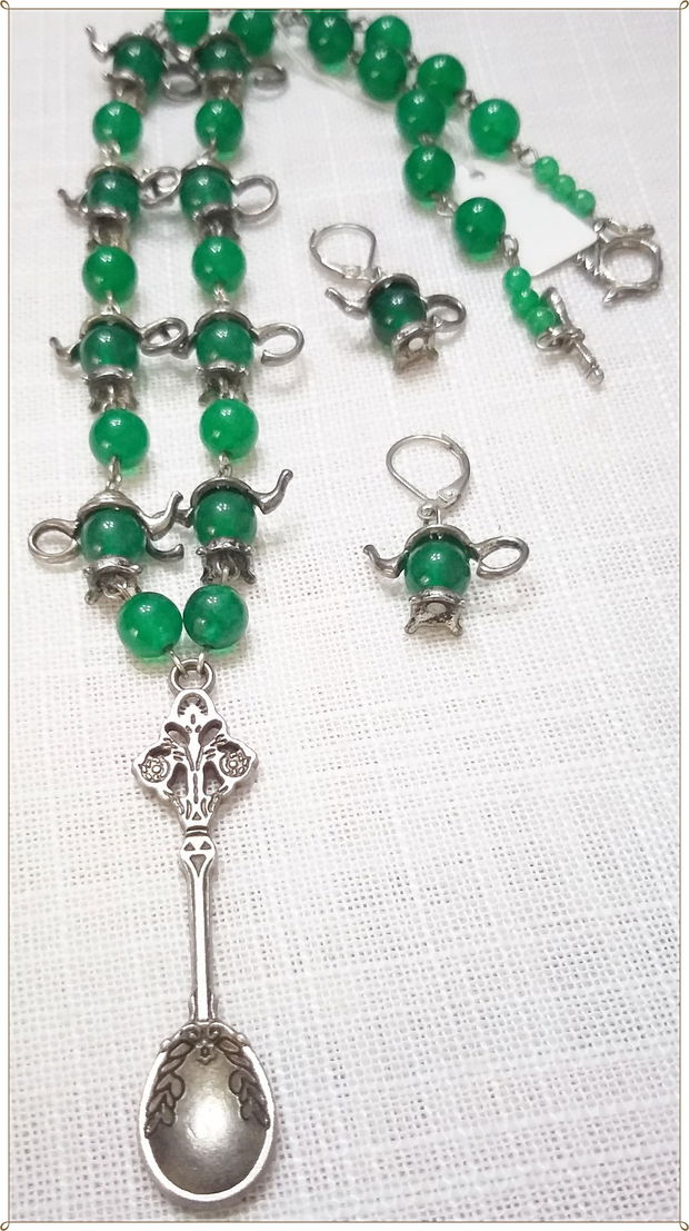 INVITATIE LA UN CEAI VERDE- SET-JAD VERDE