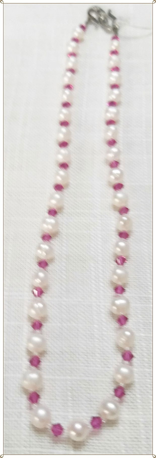 COLIER- PERLE ALBE DE CULTURA SI CRISTALE BICONICE SWAROVSKI
