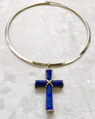Pandantiv cruce lapis lazuli