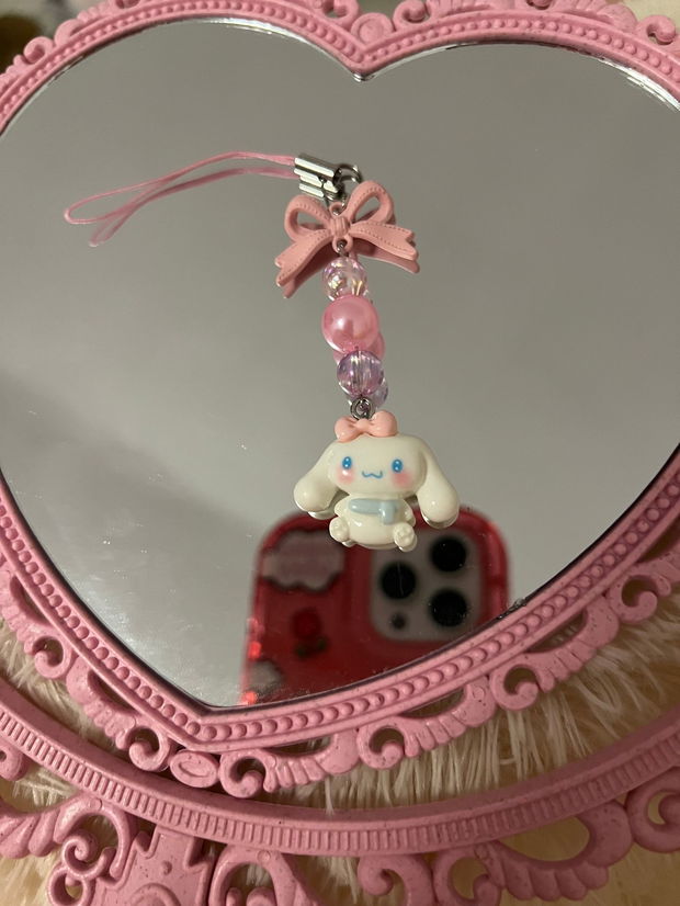 Cinnamoroll phone chain