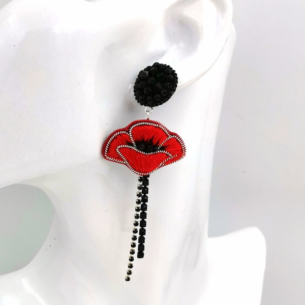 Rezervat Cercei cu Maci - Amazing Poppy