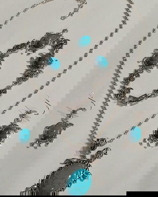 Set frumos din 4 piese