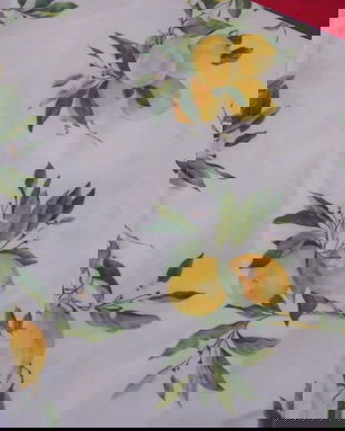 Fata de masa rotunda