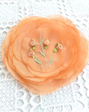 brosa  flori de camp 15 cm