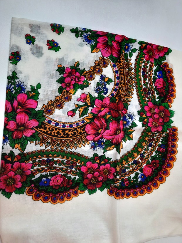batic trandafiri